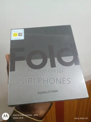 New Samsung Galaxy Z Fold4 256 GB Gray