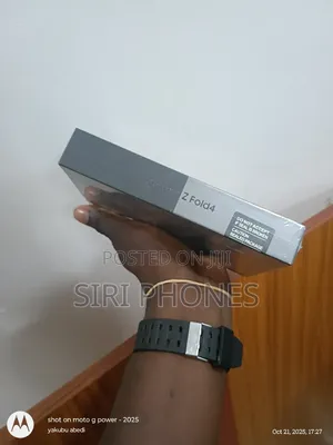 New Samsung Galaxy Z Fold4 256 GB Gray