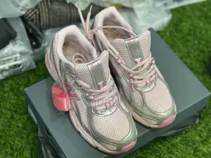 New Balance Atmos Pink New Balance 740