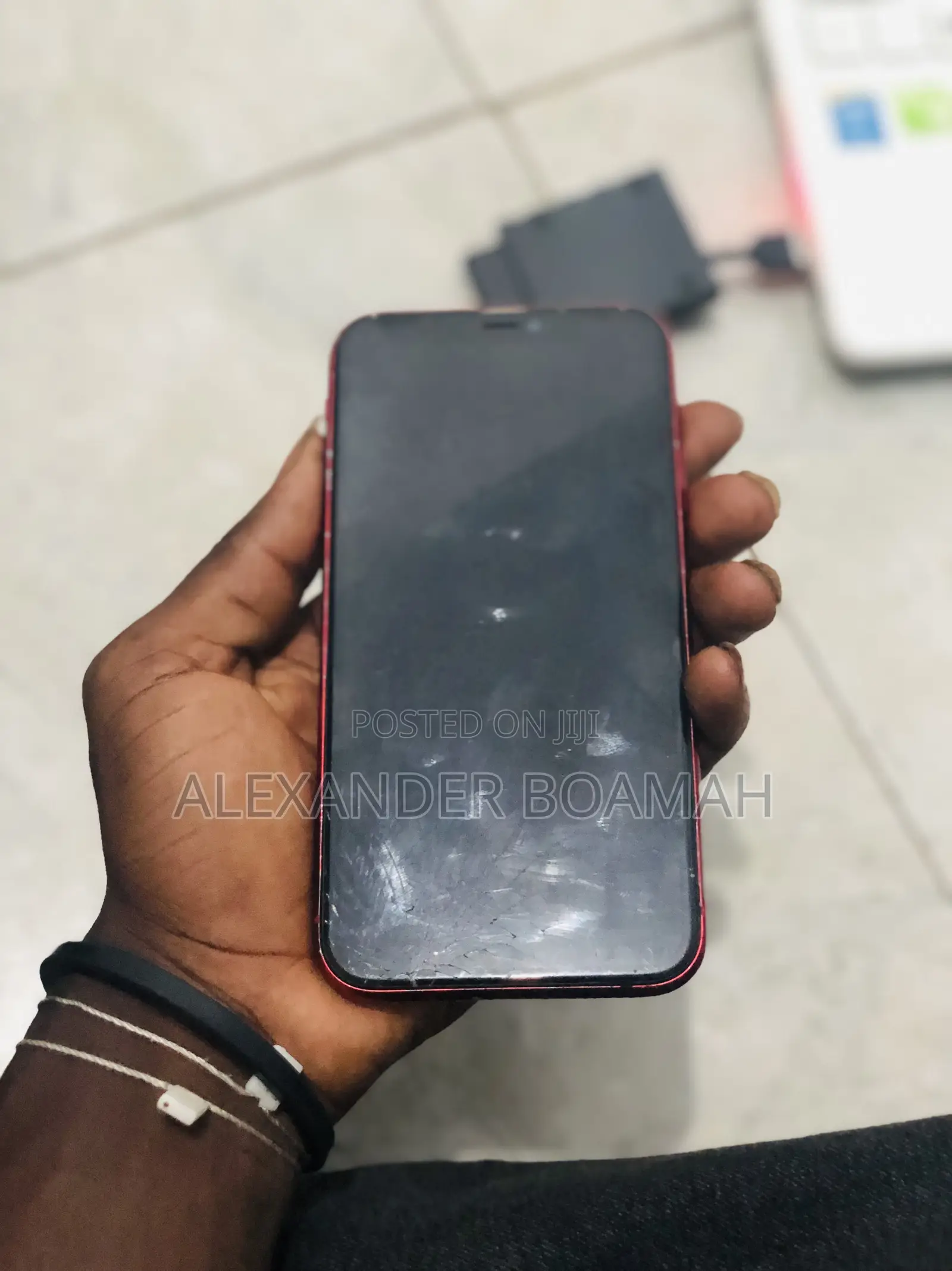 Apple iPhone 11 64 GB Red