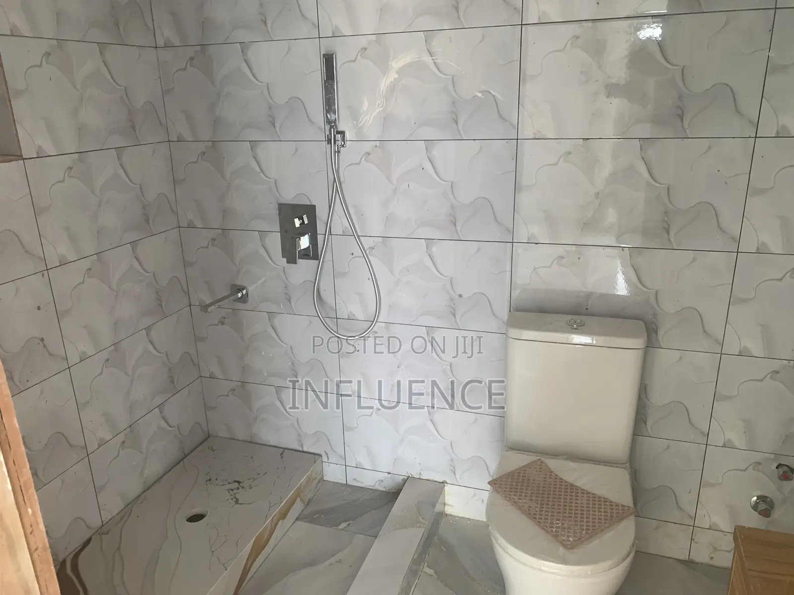 2bdrm House in Botwe, East Legon for sale