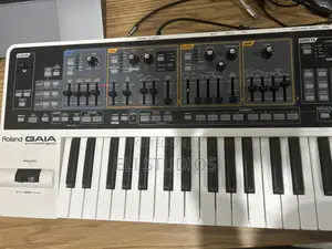Roland Gaia Sh-01
