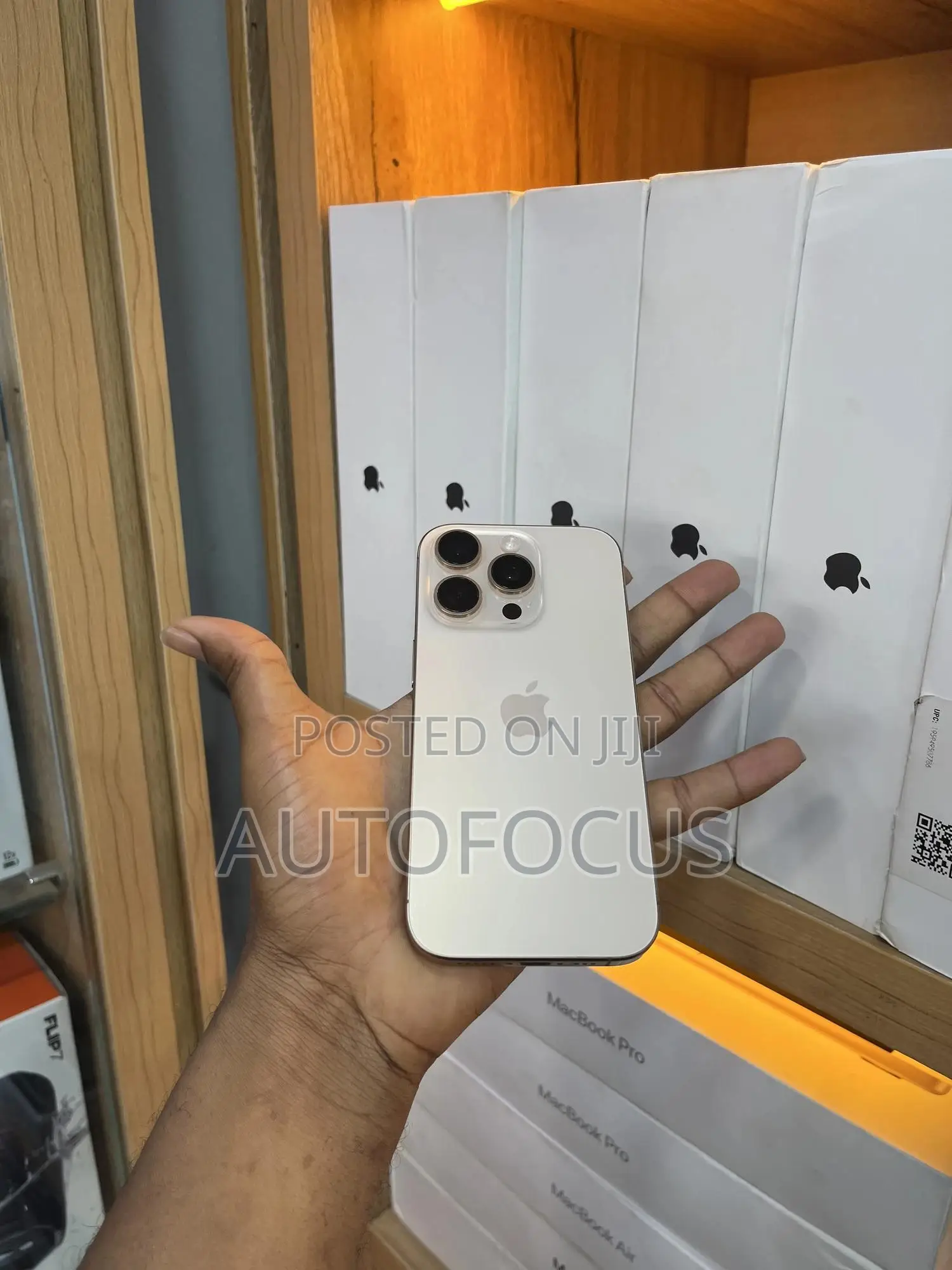 Apple iPhone 16 Pro 128 GB Gold
