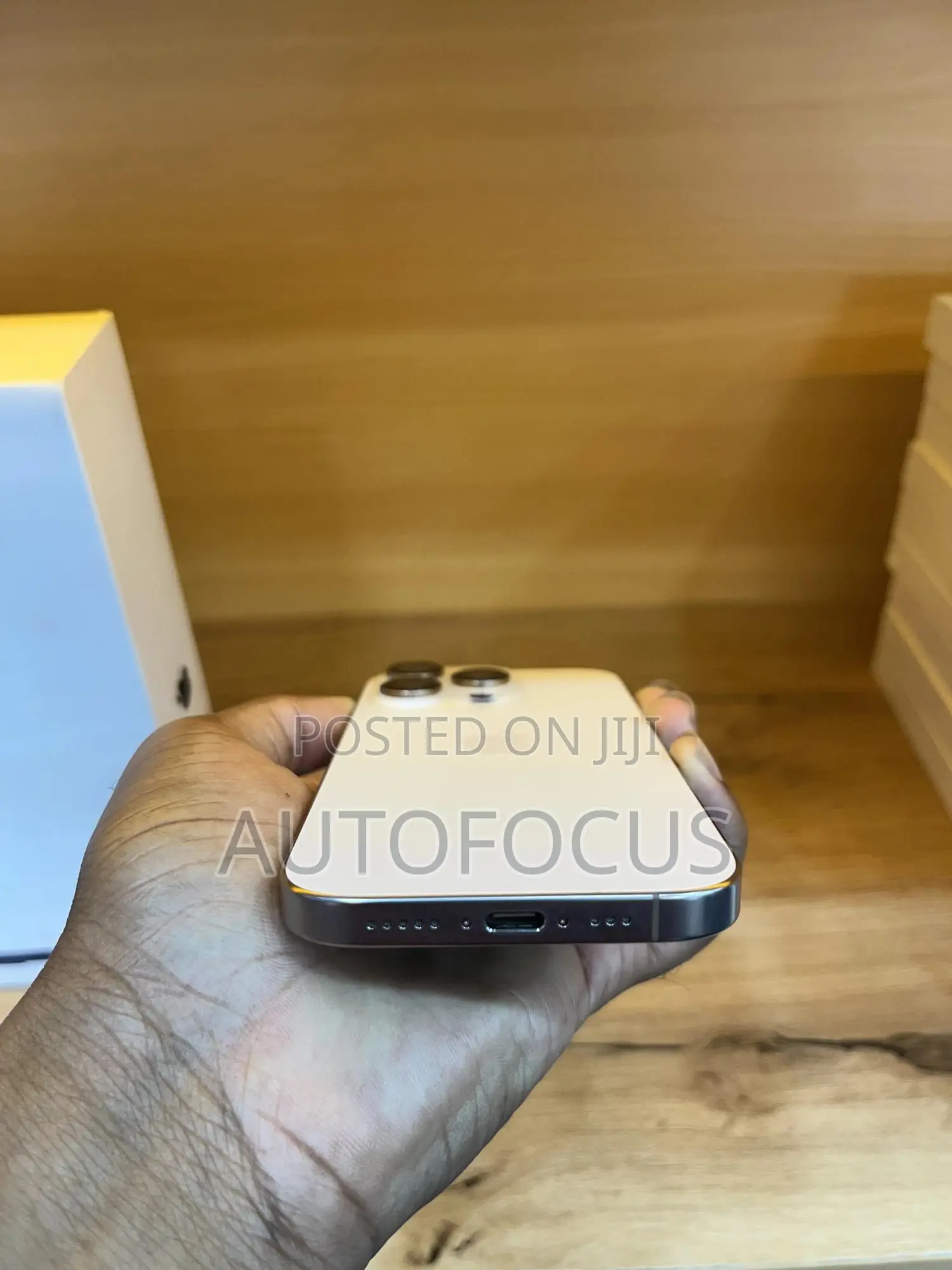 Apple iPhone 16 Pro 128 GB Gold