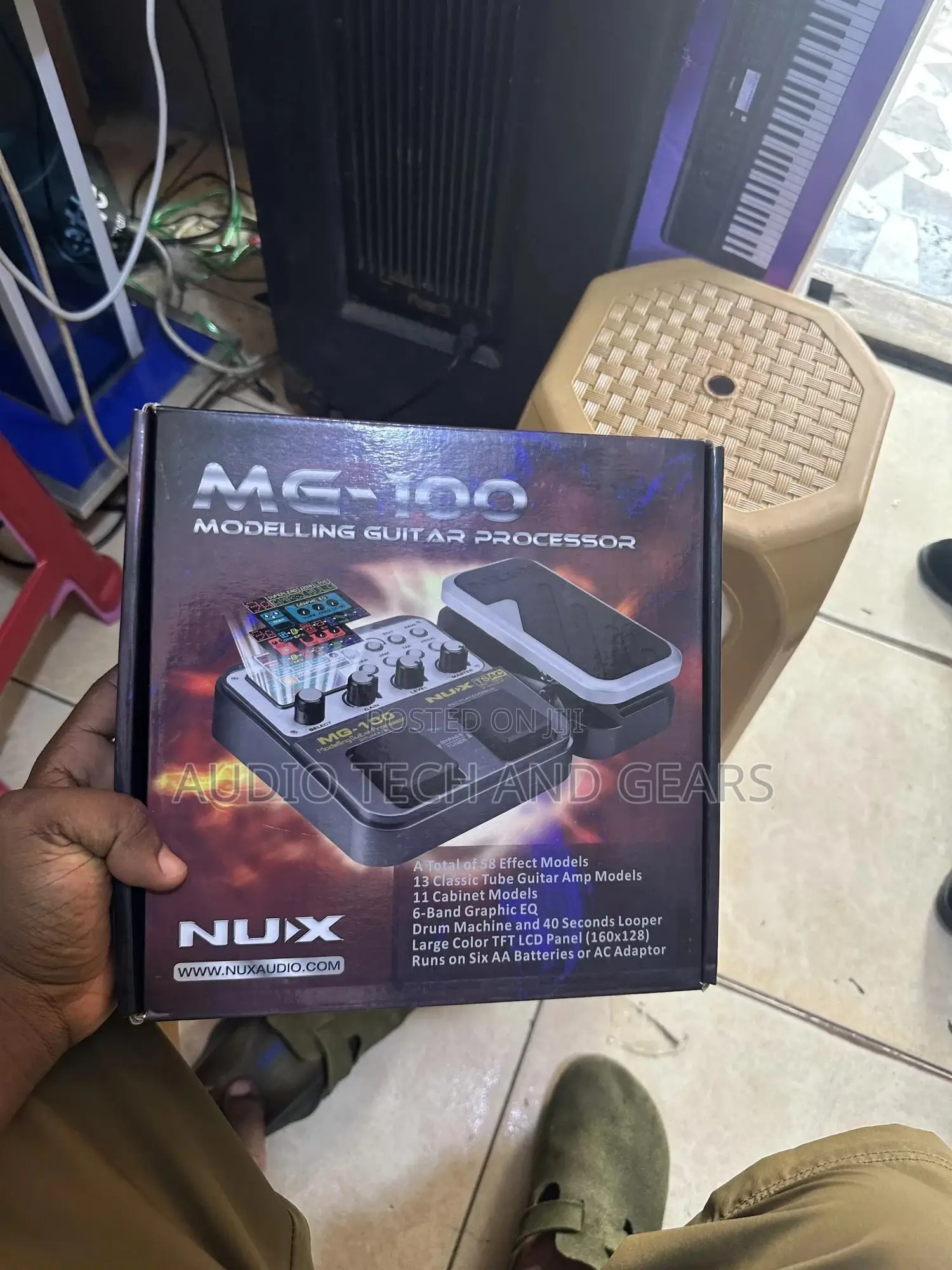 Nux Mg-100 Modeling Guitar Processor
