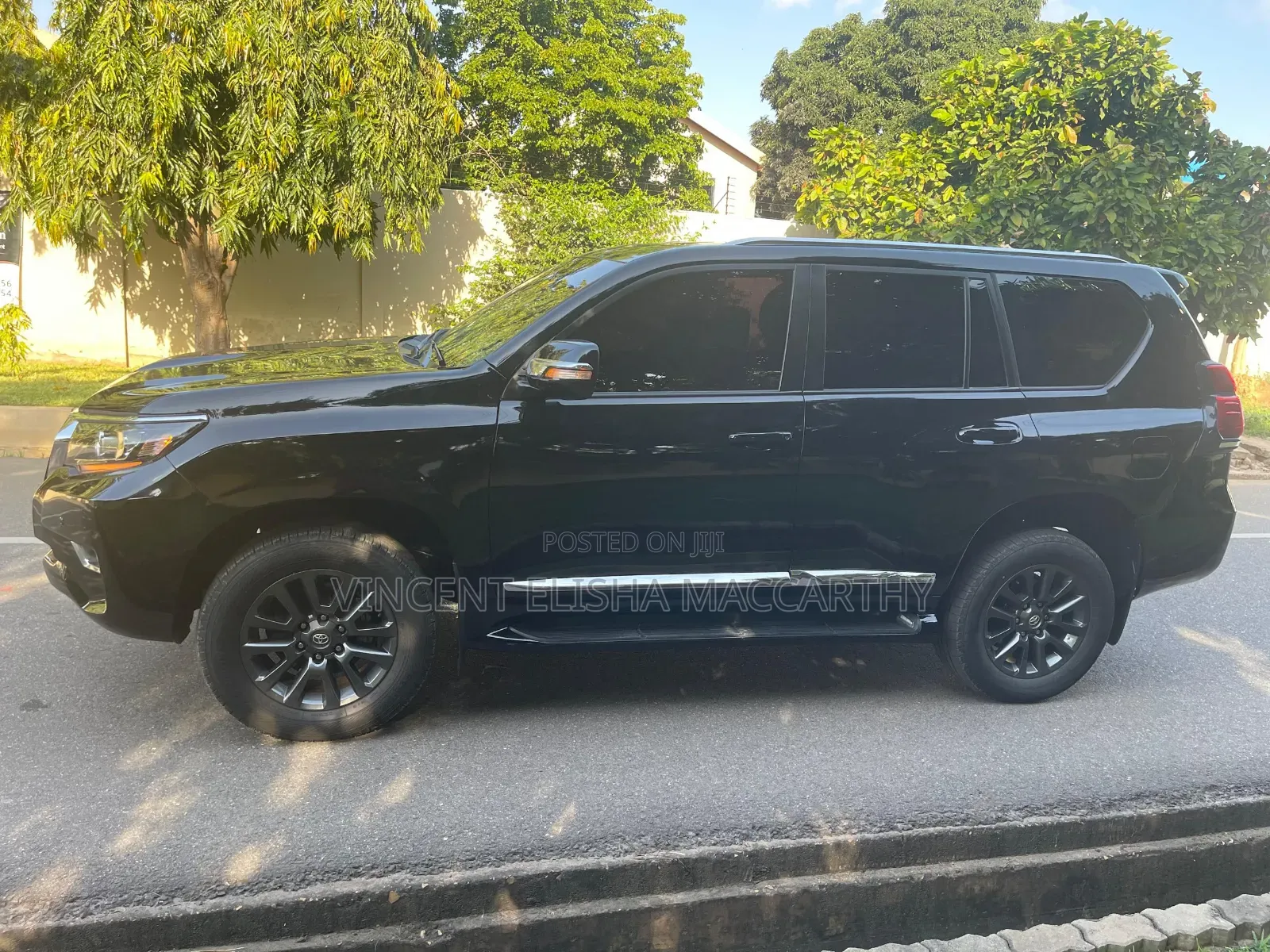 Toyota Land Cruiser Prado 2.7 2017 Black