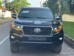 Toyota Land Cruiser Prado 2.7 2017 Black