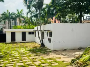 5bdrm House in Airport Residential Area for sale