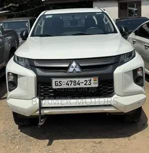 Mitsubishi L200 2023 White