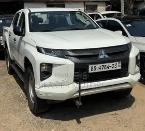 Mitsubishi L200 2023 White