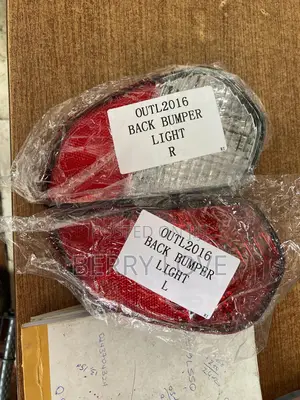 2016-2018 Back Bumper Reflector for Mitsubishi Outlander