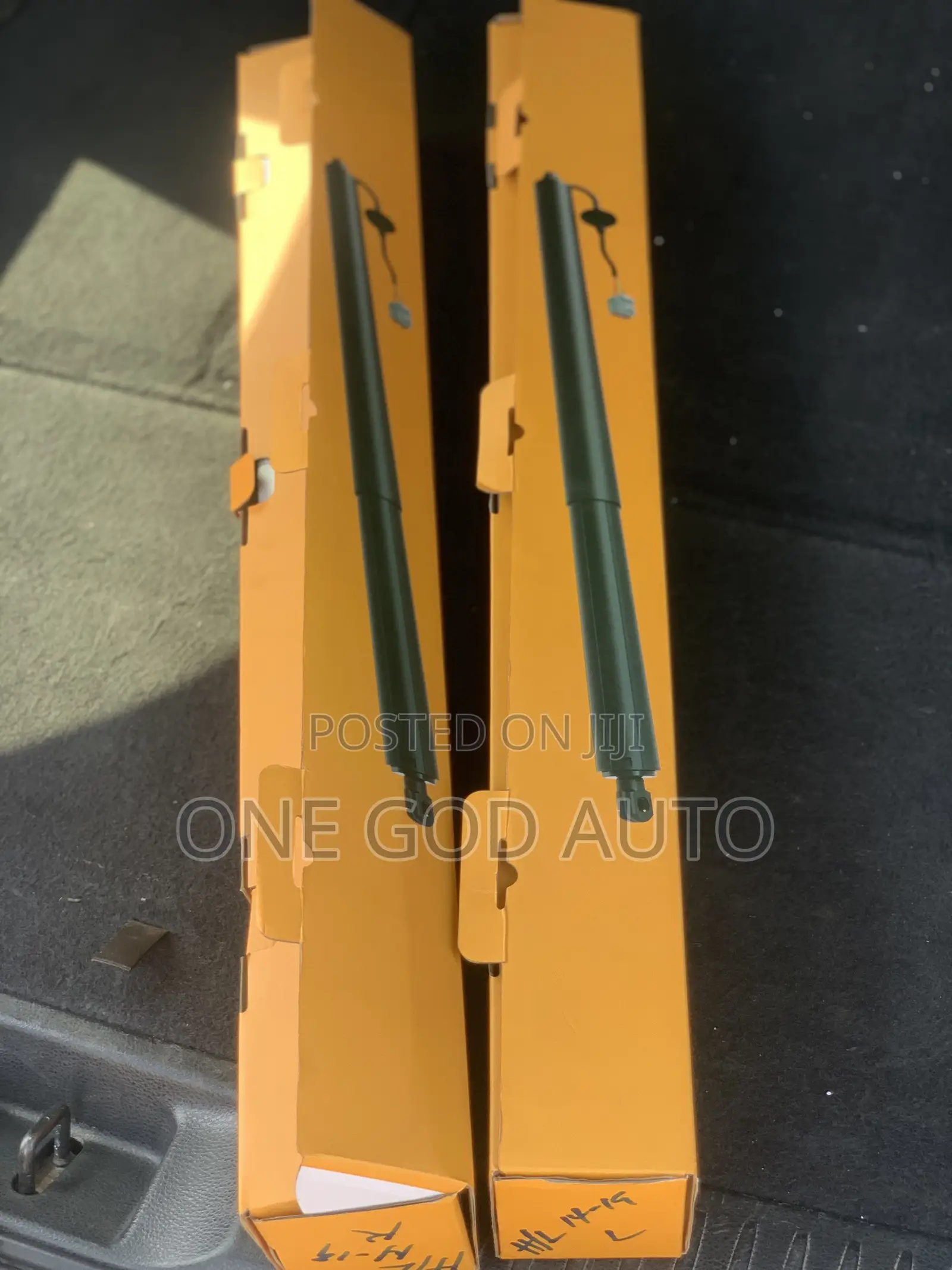 Toyota Highlander Electronic Boot Shocks Pair 2017,2018,2019,2020