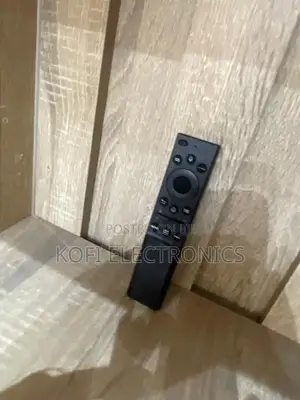 Compact Stylish Smart Hub Remote