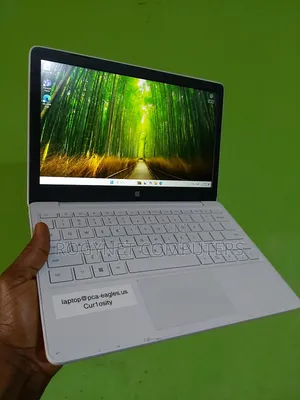 New Laptop Microsoft Surface Laptop SE 4GB Intel SSD 72GB