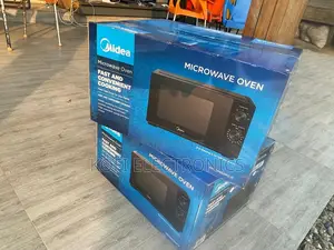 Midea Everyday Cooking Microwave Compact Design