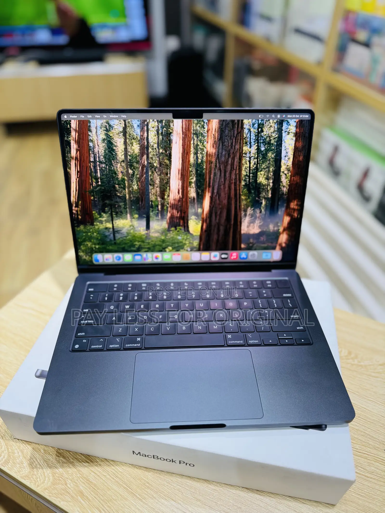 Laptop Apple MacBook Pro 2024 M4 14-inch 16GB Apple M4 Pro SSD 512GB