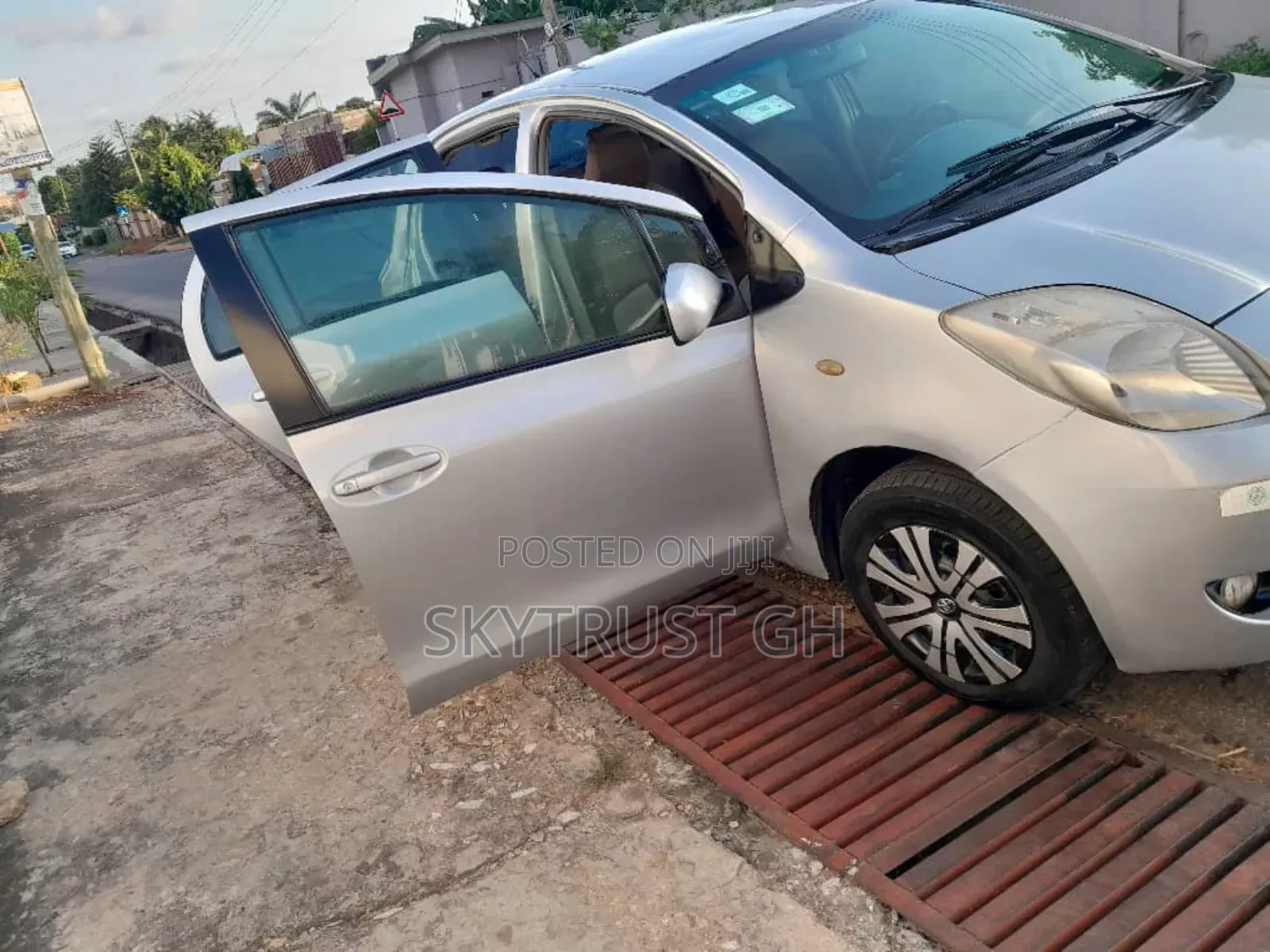 Toyota Vitz for Rent