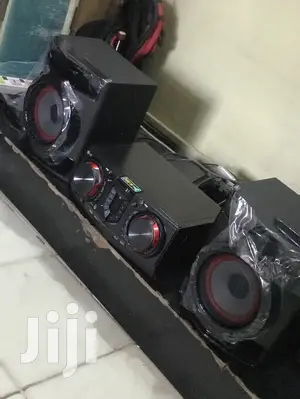 LG Cj44 Hi-fi Audiosystem X Boom Cj44 With 480W Rms
