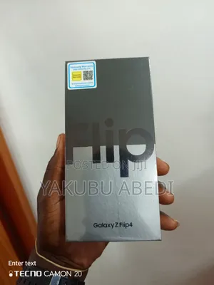 New Samsung Galaxy Z Flip4 256 GB Black