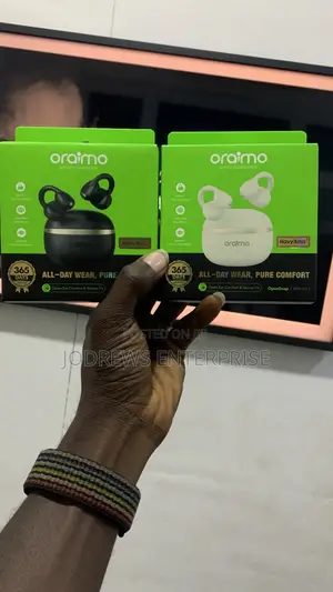 Oraimo Opensnap Clip-on True Wireless Headphones