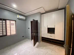3bdrm House in Lakeside Estate for rent