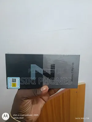 New Samsung Galaxy Z Flip 3 256 GB Gray