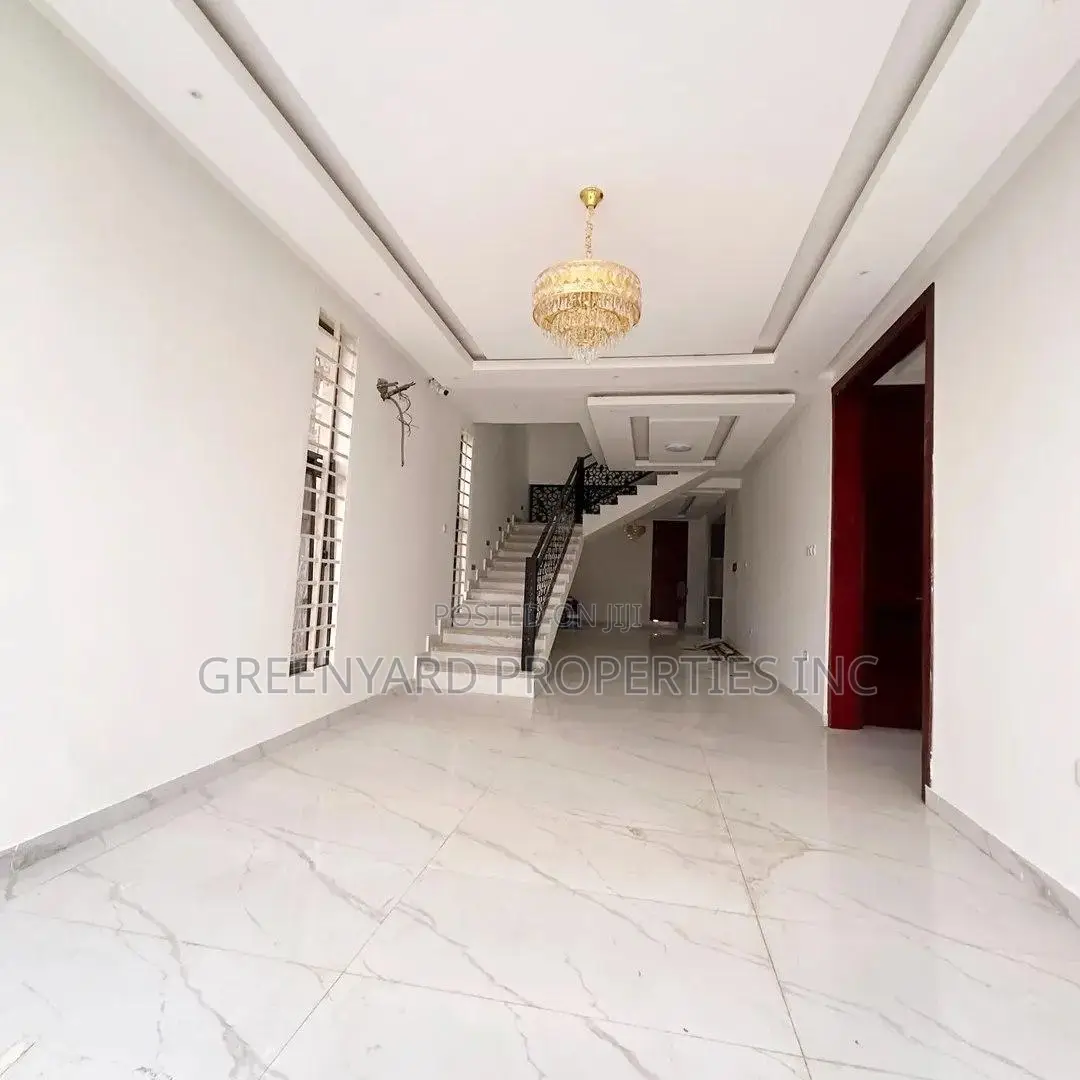 6bdrm House in Hills, East Legon for sale