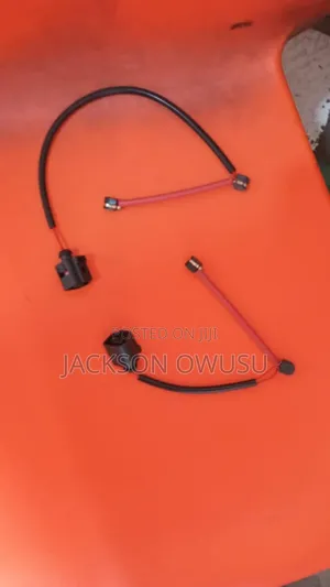 Audi Q7 2017 Front Brake Pad With Sensor