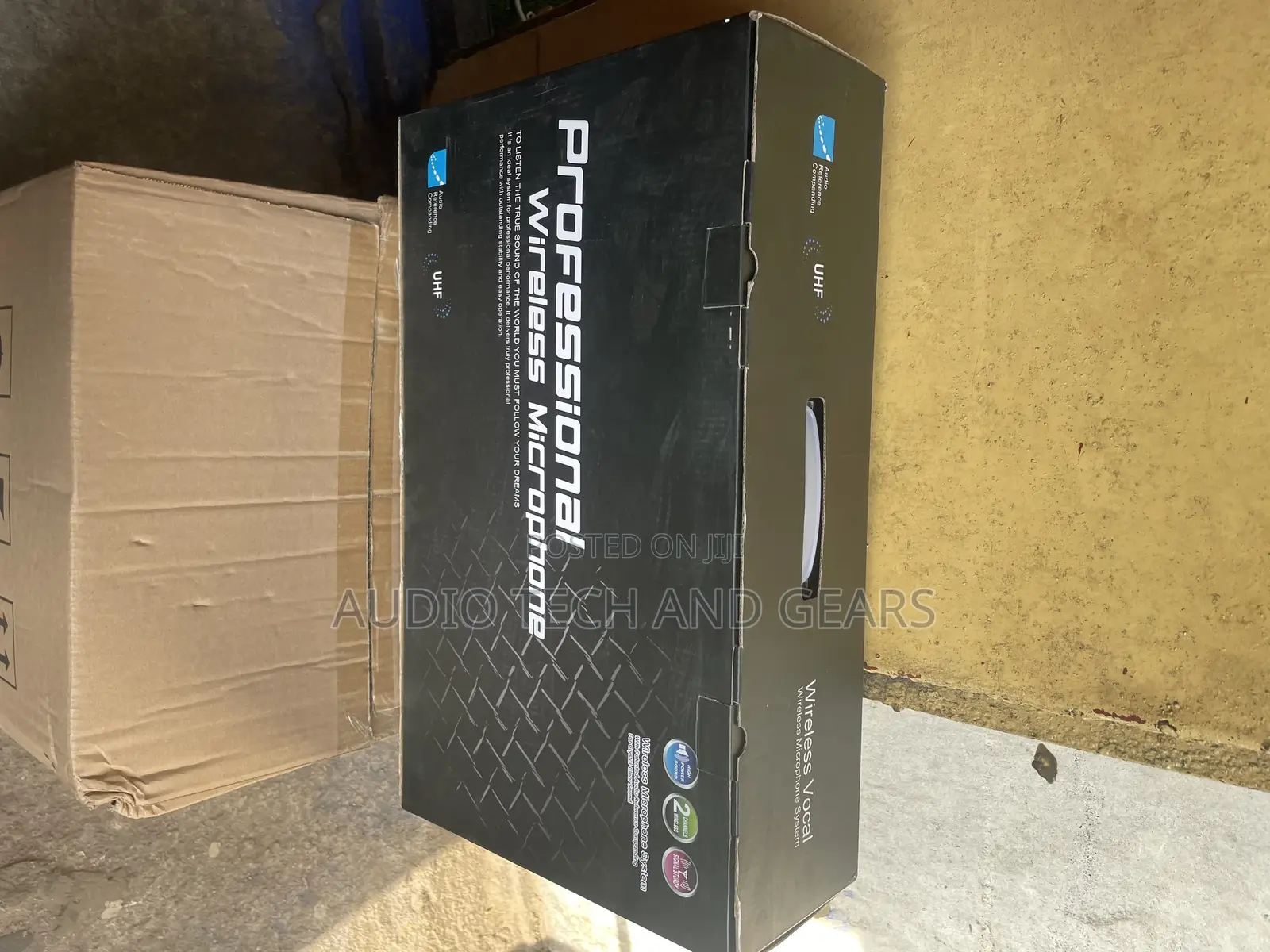 Shure Am-401 4in1 Wireless Conference Microphone