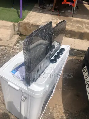 Powerful Dual-Action Midea 12kg Washer