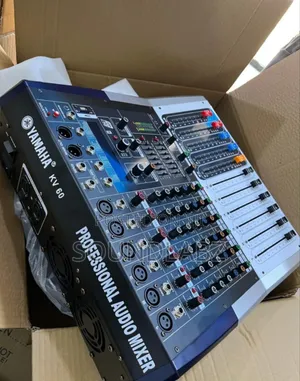 Yamaha Kv 60 6channel Powered Professional Audio Mixer.
