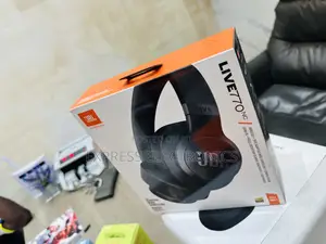 Authentic Sleek Black Headset JBL Live 770nc