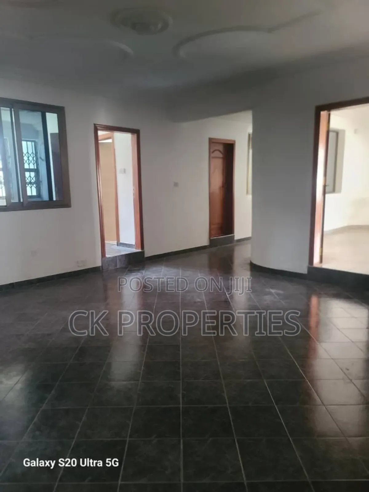 7bdrm House in Dome for rent