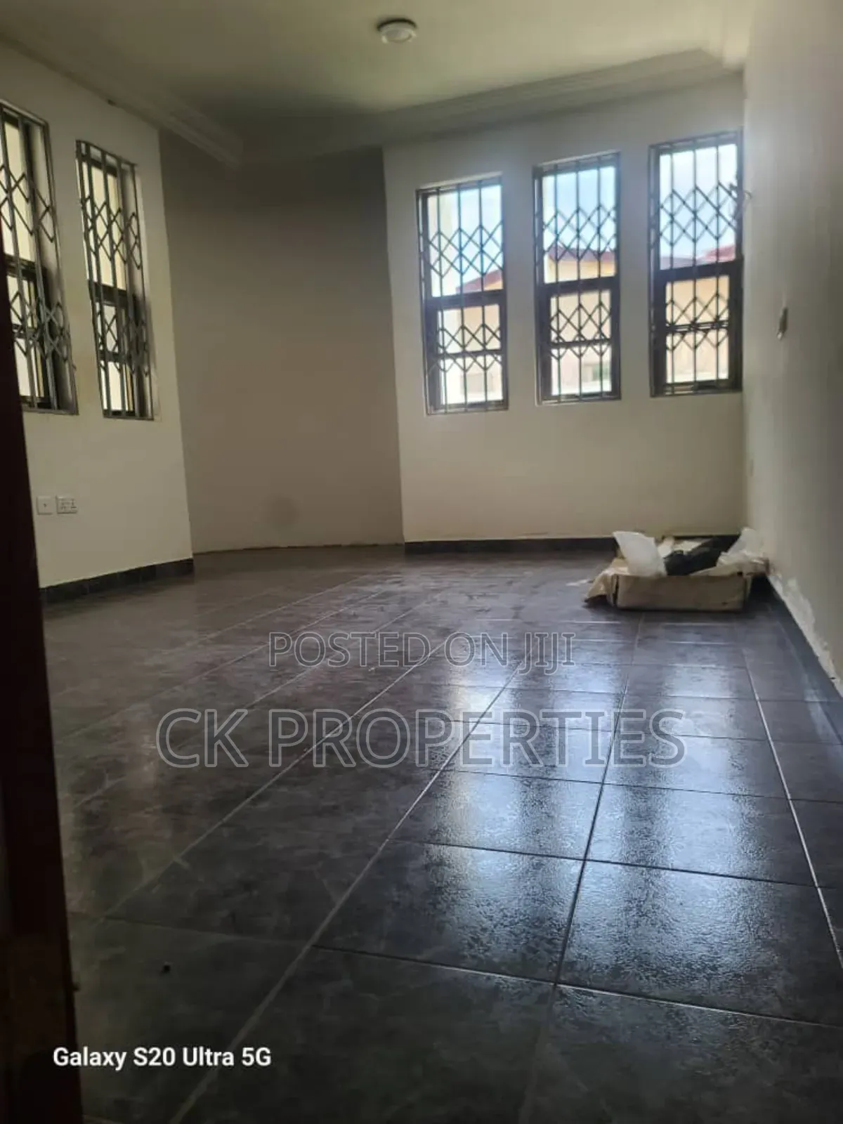 7bdrm House in Dome for rent