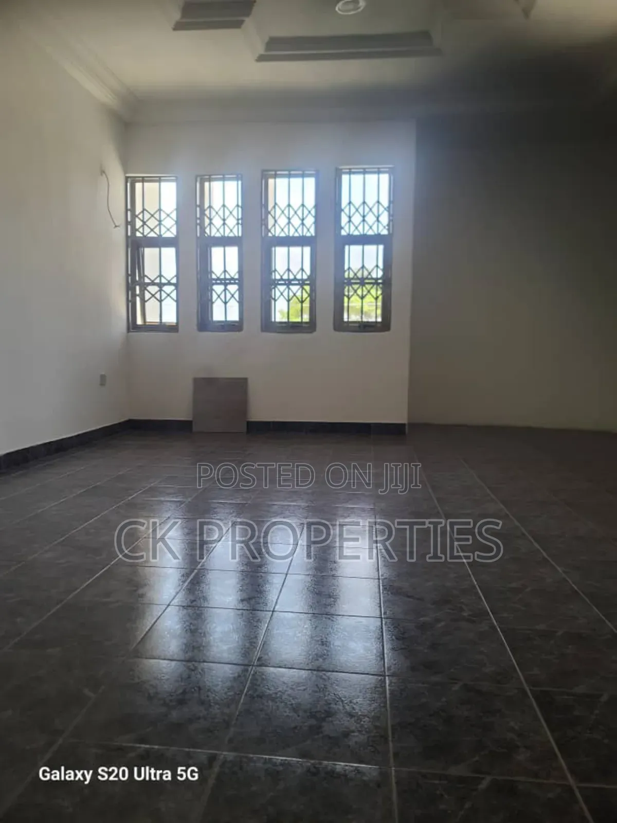 7bdrm House in Dome for rent