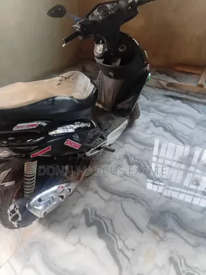 Yamaha Majesty 2010 Black