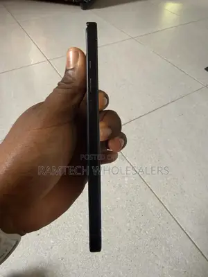Apple iPhone 16 Plus 128 GB Black