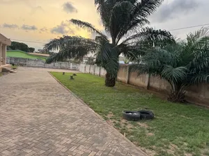 Old House on 0.23 Acre Land Freehold at Tesano for Sale $300.000