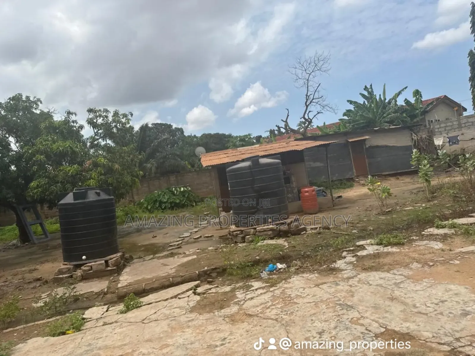 Old House on 0.23 Acre Land Freehold at Tesano for Sale $300.000