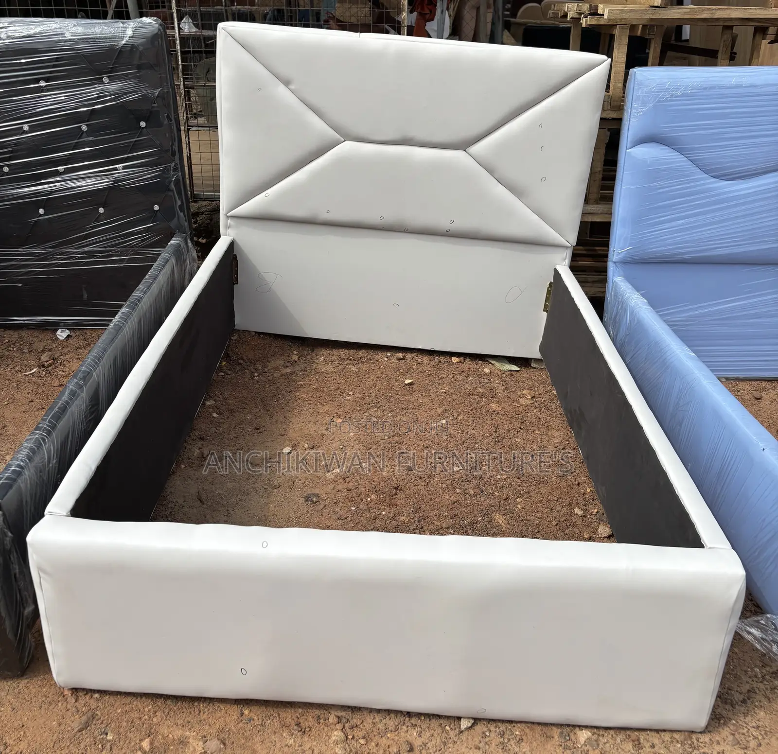 White Tap Bed ( Cash on Delivery)