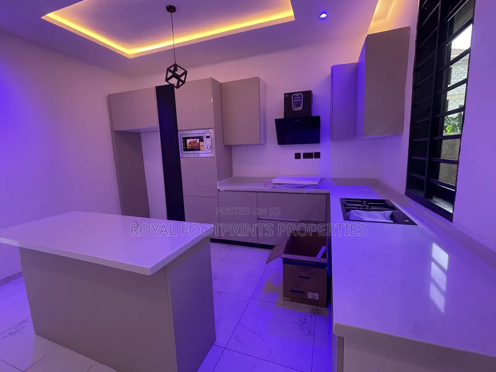 3bdrm House in Luxelooks Properties, East Legon for sale