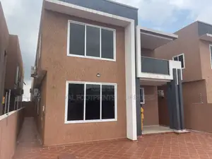 5bdrm House in Luxelooks Properties, Lake Side Estate for sale