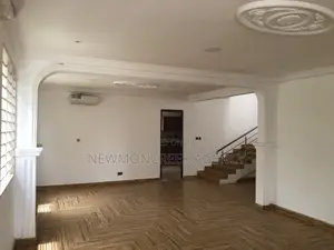 4bdrm Duplex in Ayi Mensah Park, Accra Metropolitan for sale