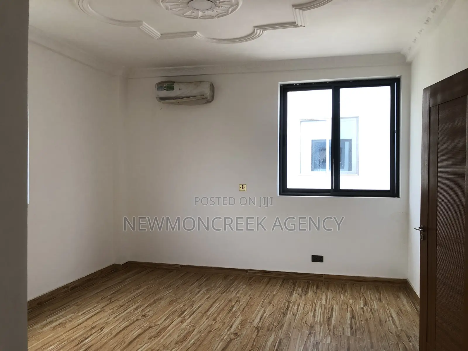 4bdrm Duplex in Ayi Mensah Park, Accra Metropolitan for sale