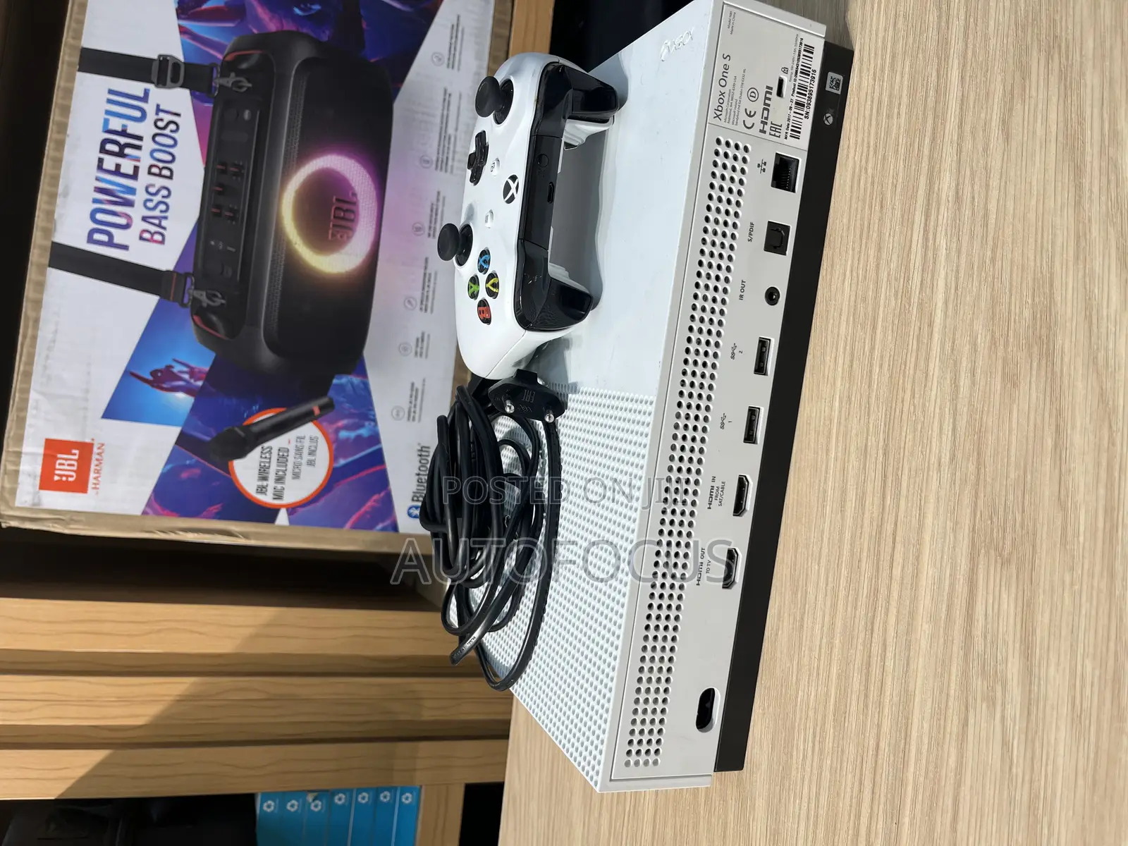 Xbox One S
