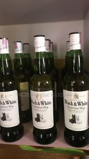 Black White Blended Scotch Whiskey 75 Cl
