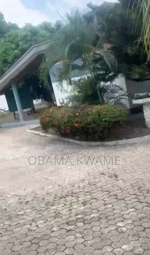 8 Bedroom House on a Two Plot of Land for Sale at Shiashie