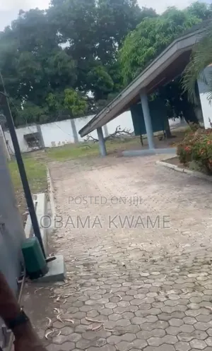 8 Bedroom House on a Two Plot of Land for Sale at Shiashie