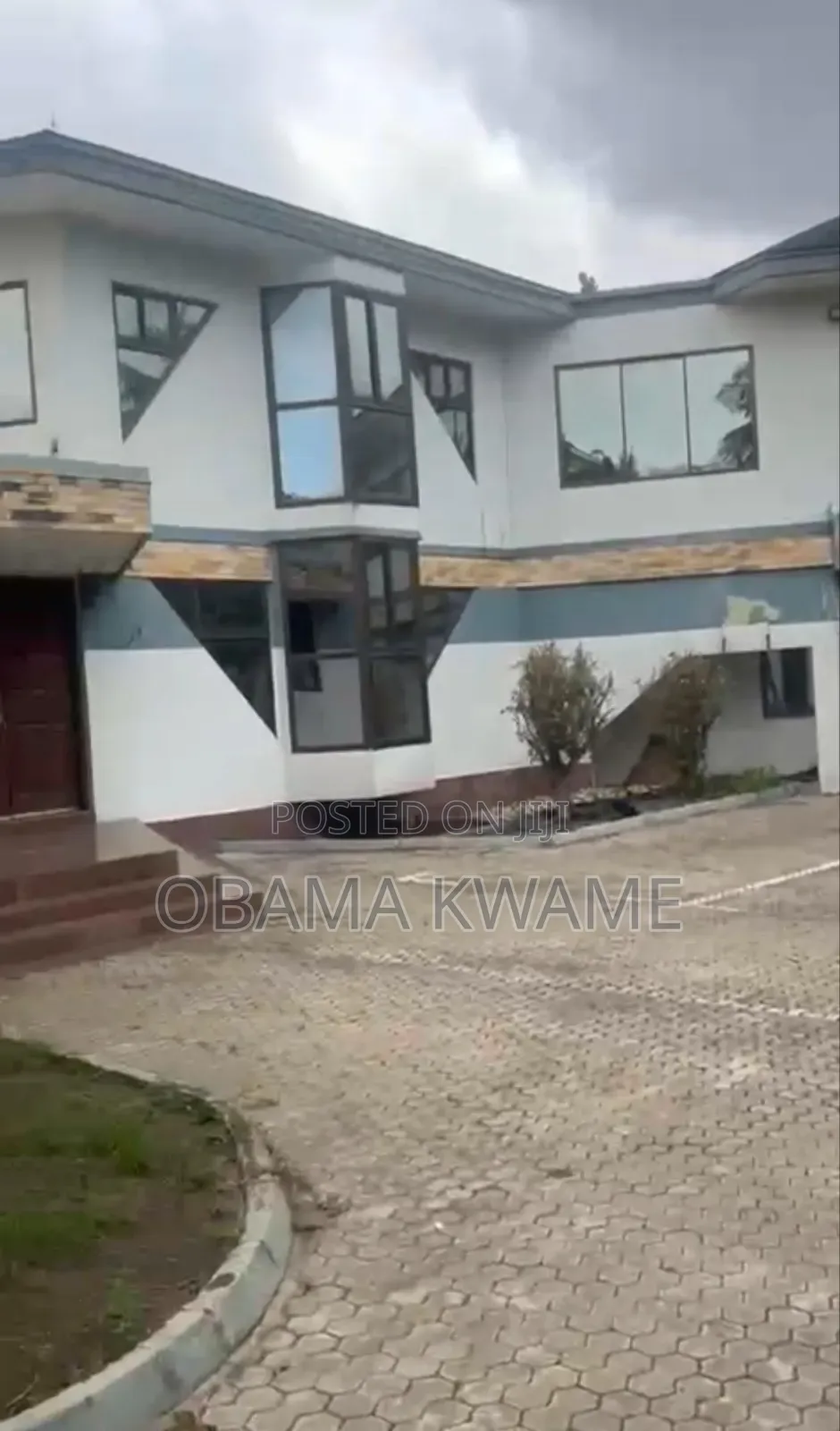 8 Bedroom House on a Two Plot of Land for Sale at Shiashie
