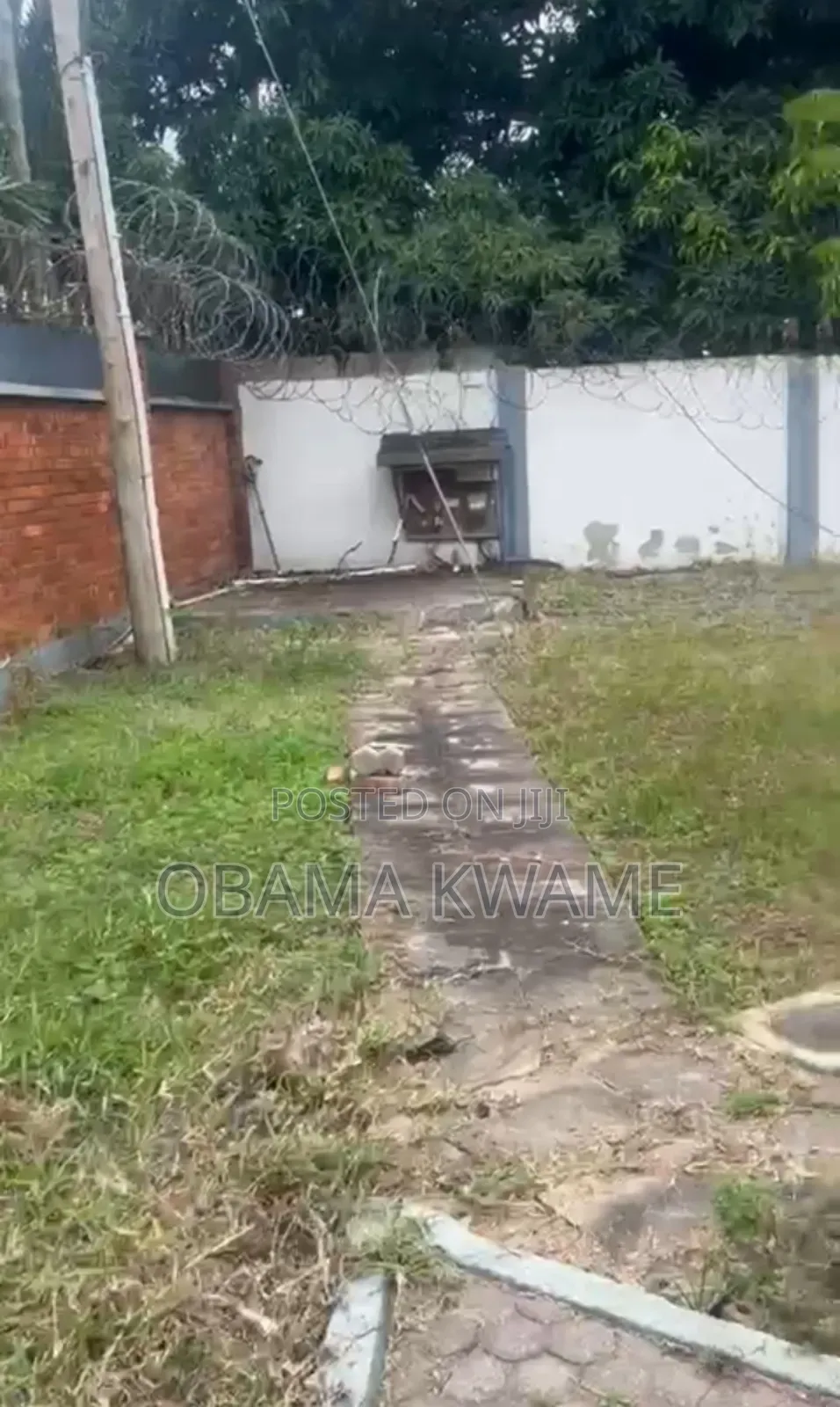 8 Bedroom House on a Two Plot of Land for Sale at Shiashie